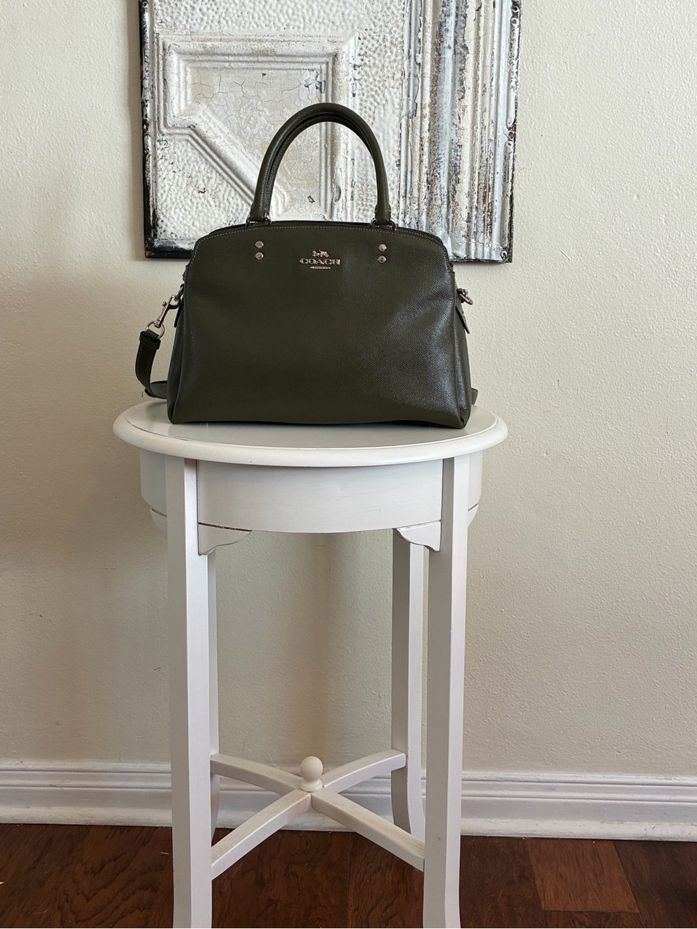Beautiful coach Lillie Carryall in olive/forest green 💚